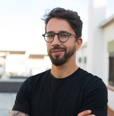 Mikhail Ermakov is a UI Designer